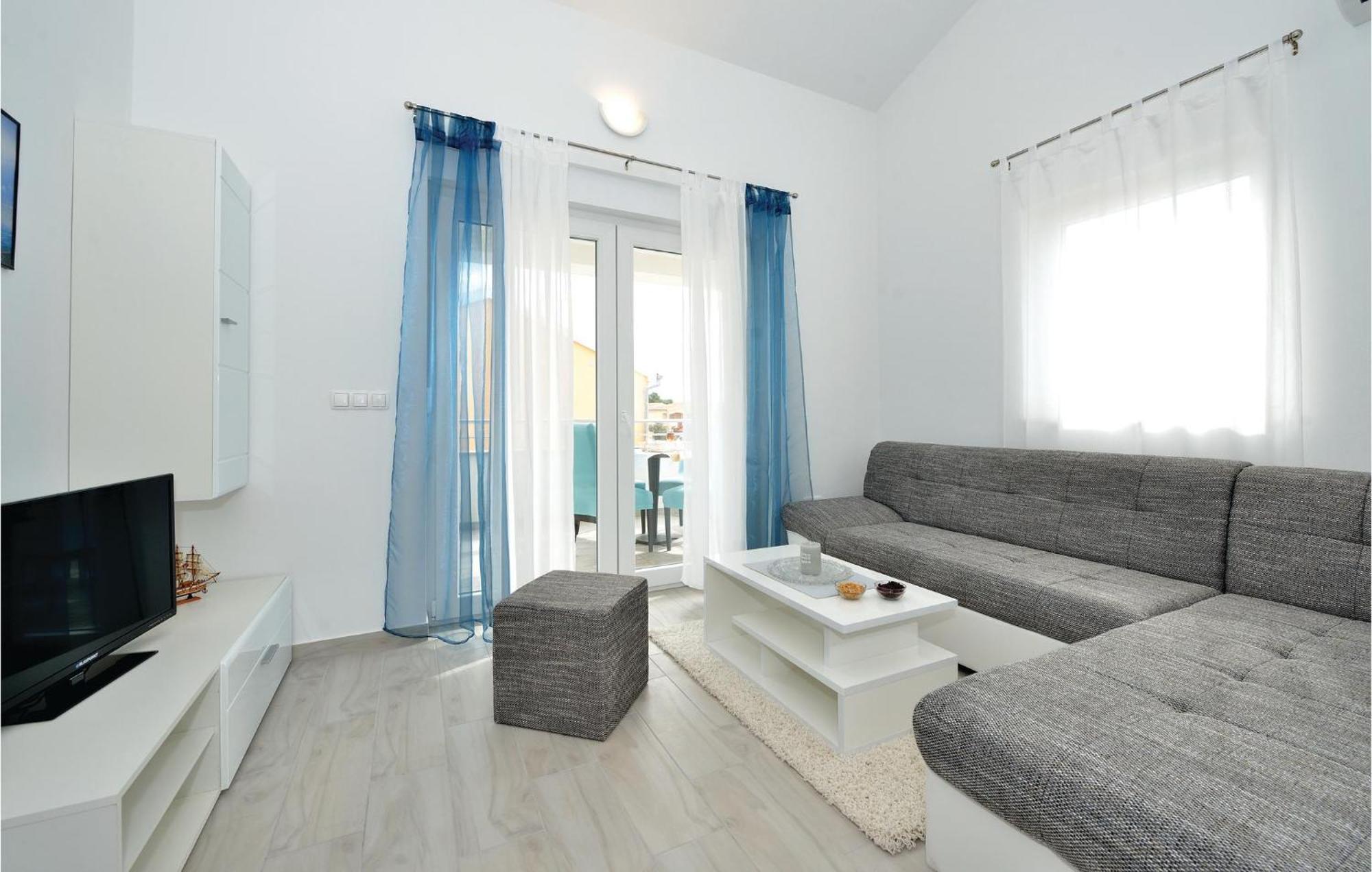 Nice Apartment In Vrsi-Mulo With Wifi ภายนอก รูปภาพ
